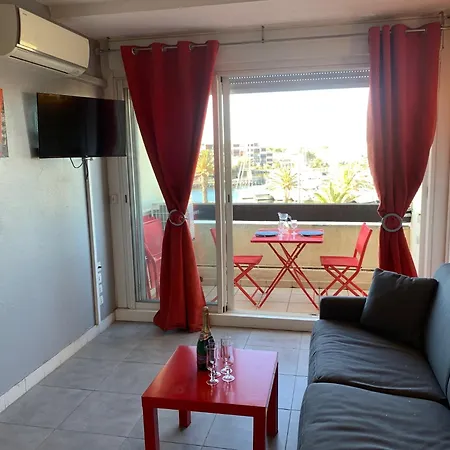 560 2 Pers- Port Nature 8 Vue Port Agde